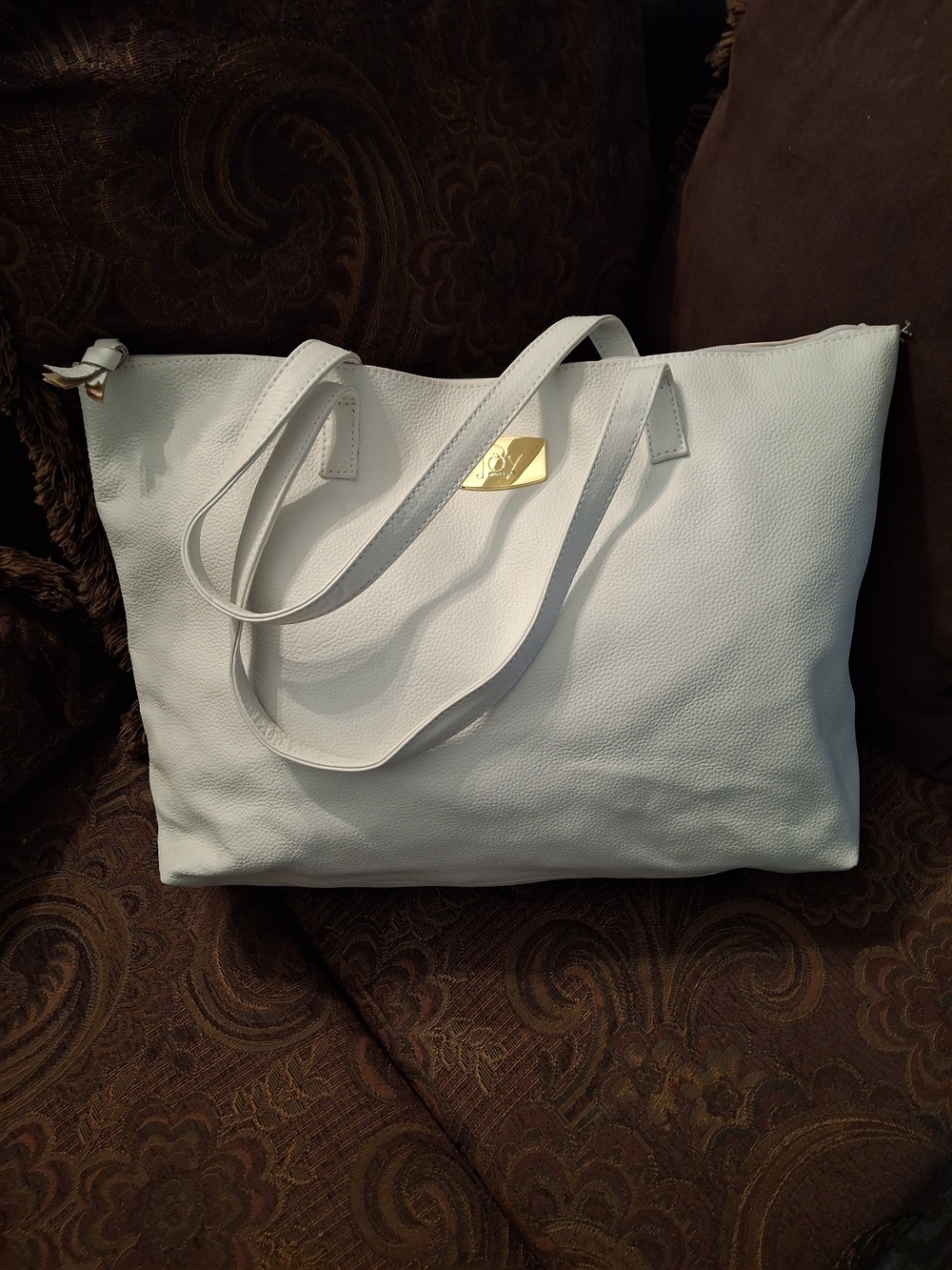 JOY & IMAN Classic White Leather Tote Bag with Gold Accent
